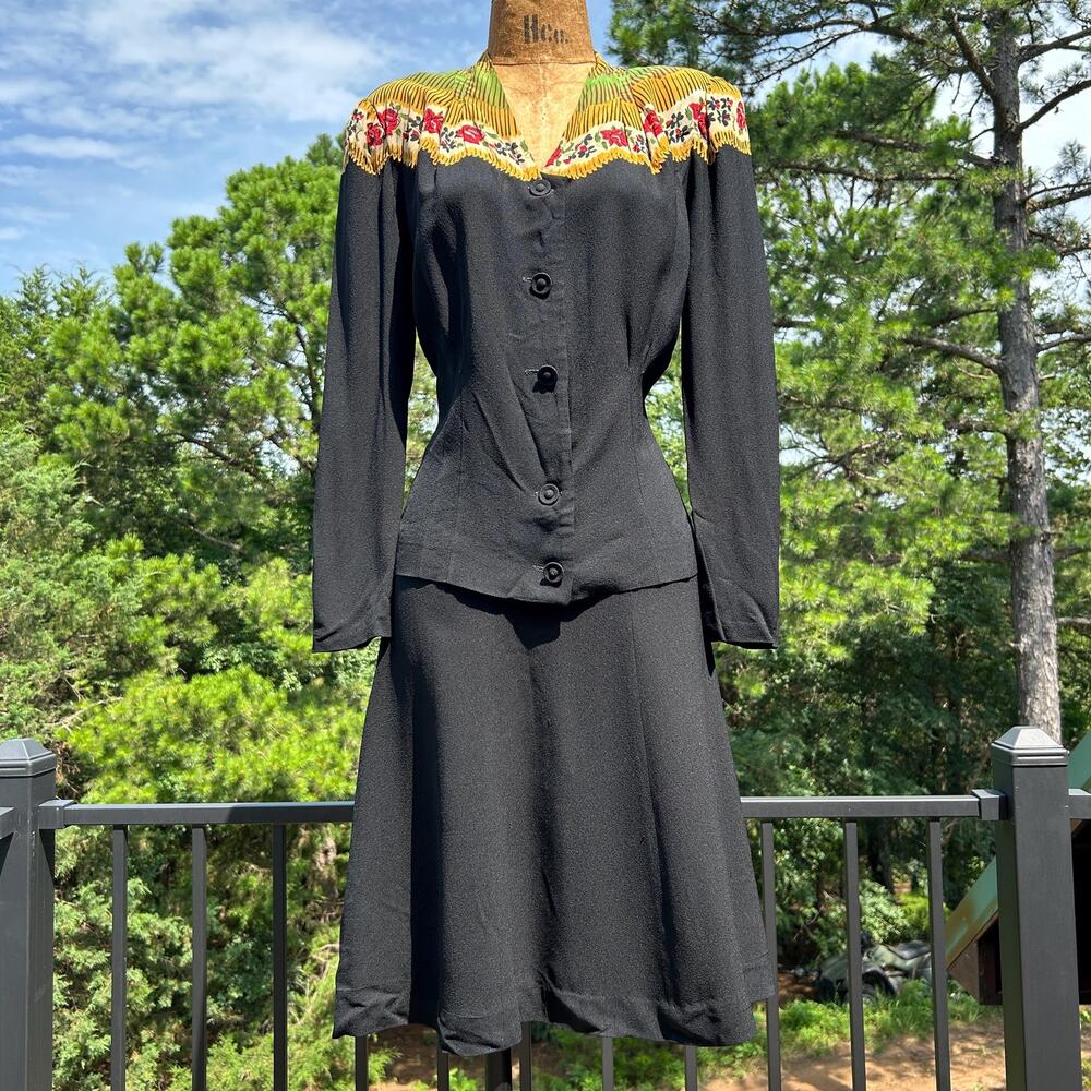 Vintage 30s/40s Crepe Rayon Folk Floral Yoke Top + Skirt 2pc Suit Set L XL